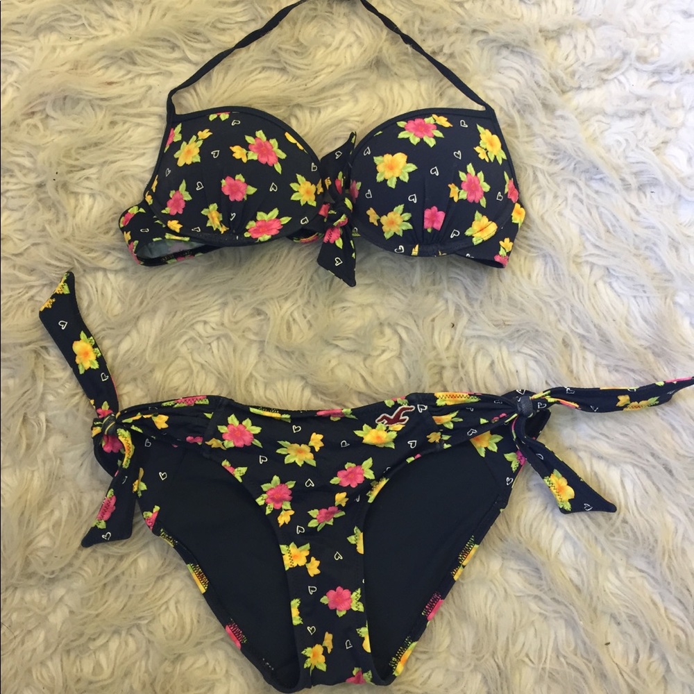 Hollister Bikini